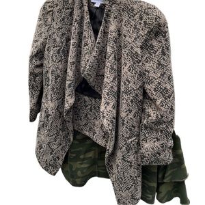 Calvin Klein size 4 black & ivory snakeskin print boucle jacket 3/4 sleeve